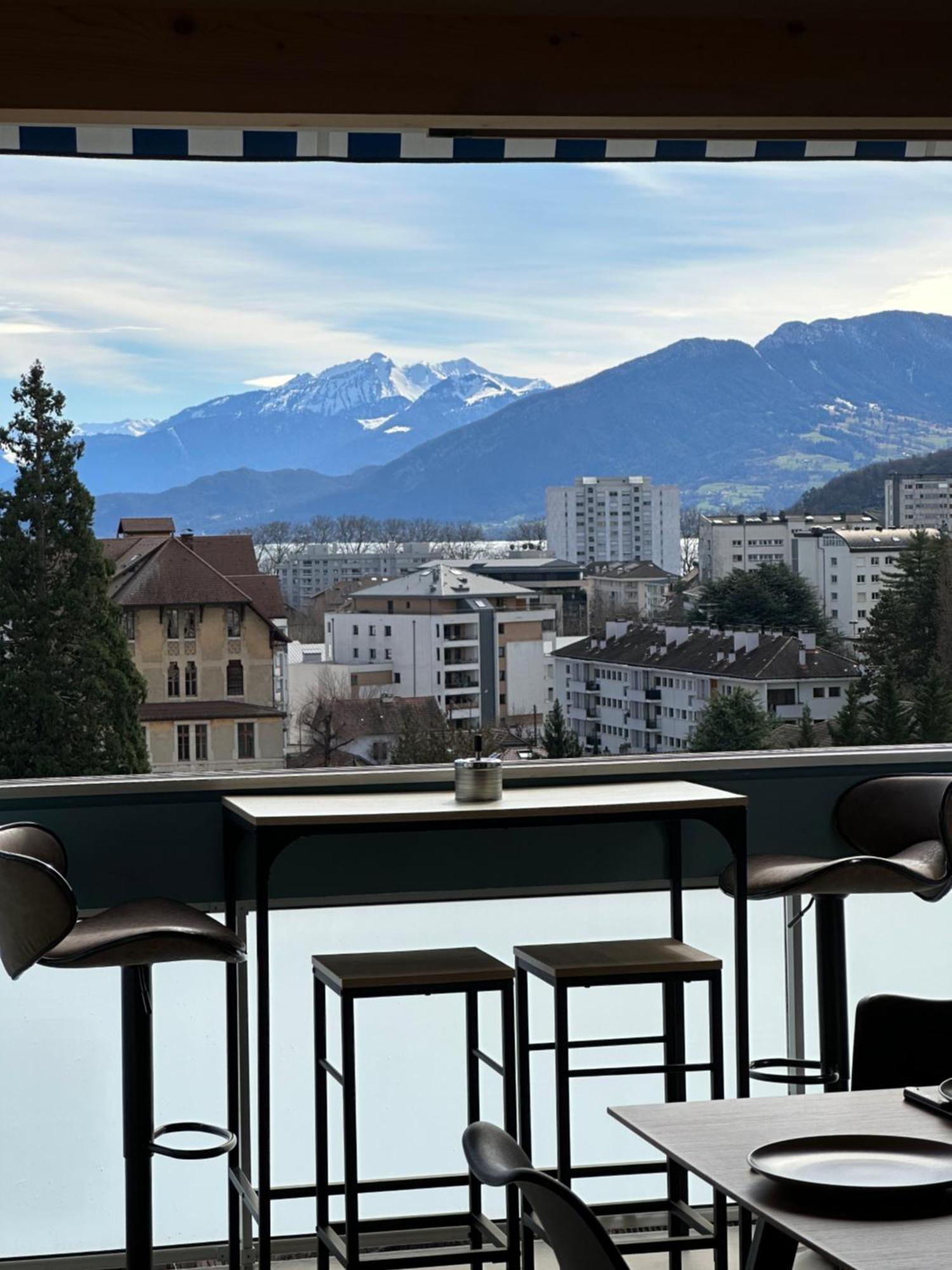 Luxueux Appartement T4 - Lac 5 Min - Parkings Privatifs - Vue Lac Et Montagne Annecy Zewnętrze zdjęcie